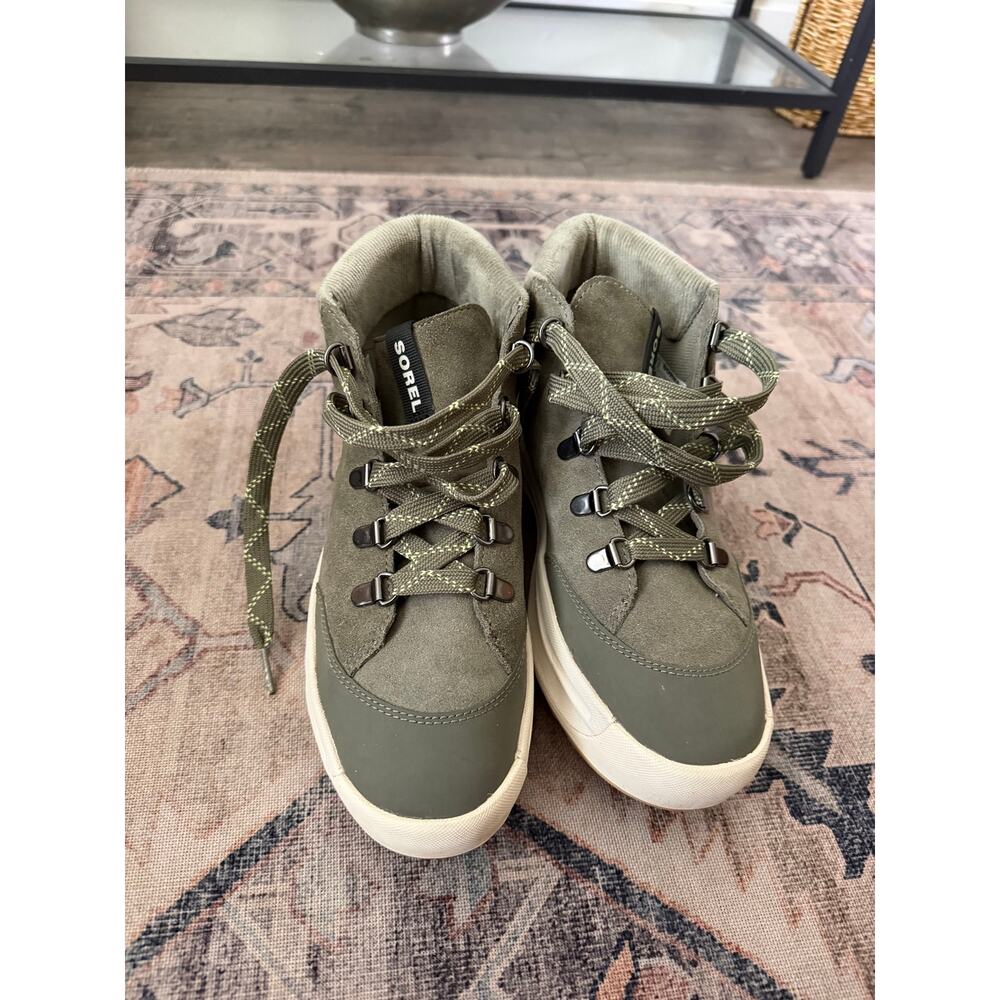 Sorel Out N About III Boots Women 8.5 Olive Green Waterproof NL5046-397